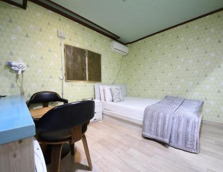 Michigan Motel Pocheon Bagian luar foto