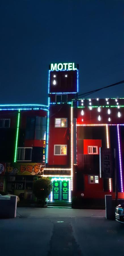 Michigan Motel Pocheon Bagian luar foto